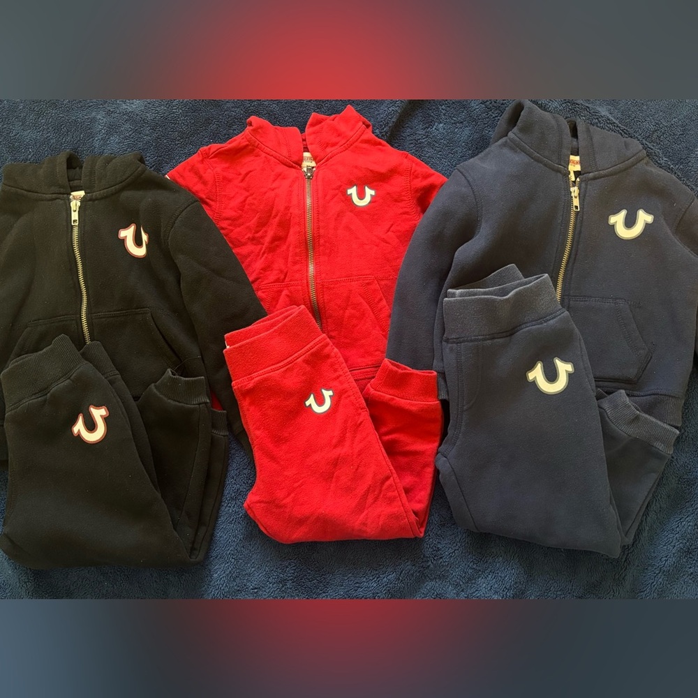 3 True religion outfits
